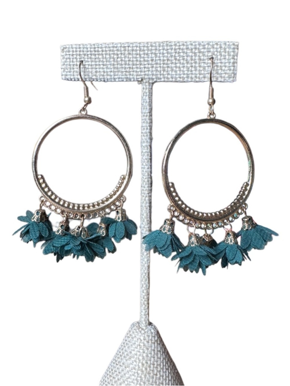 5/$25 😻 Teal Floral Hoop Drop Earrings